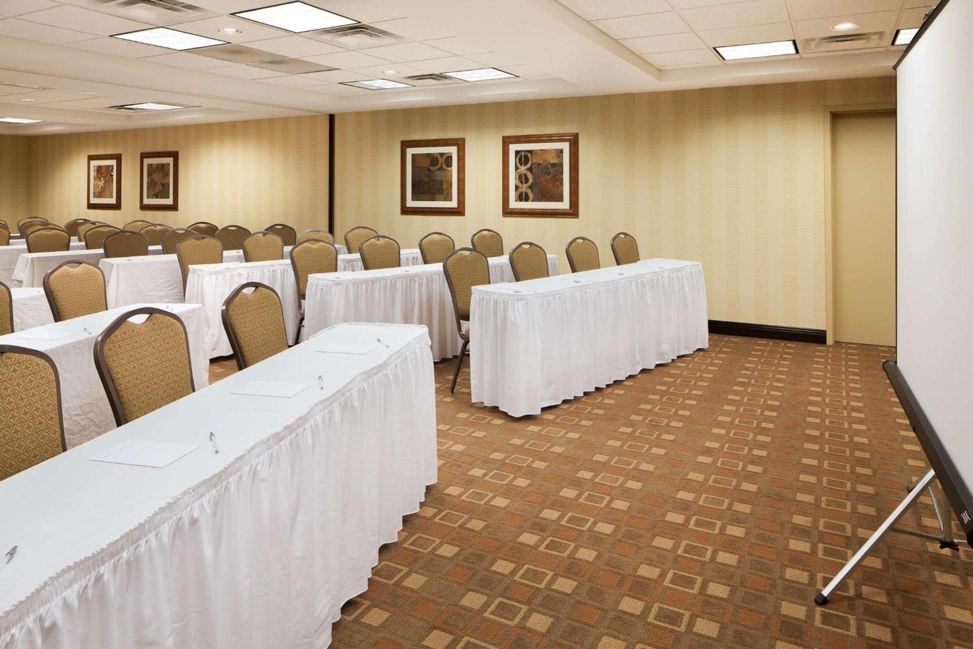 Hampton Inn & Suites Chicago/Saint Charles Zewnętrze zdjęcie