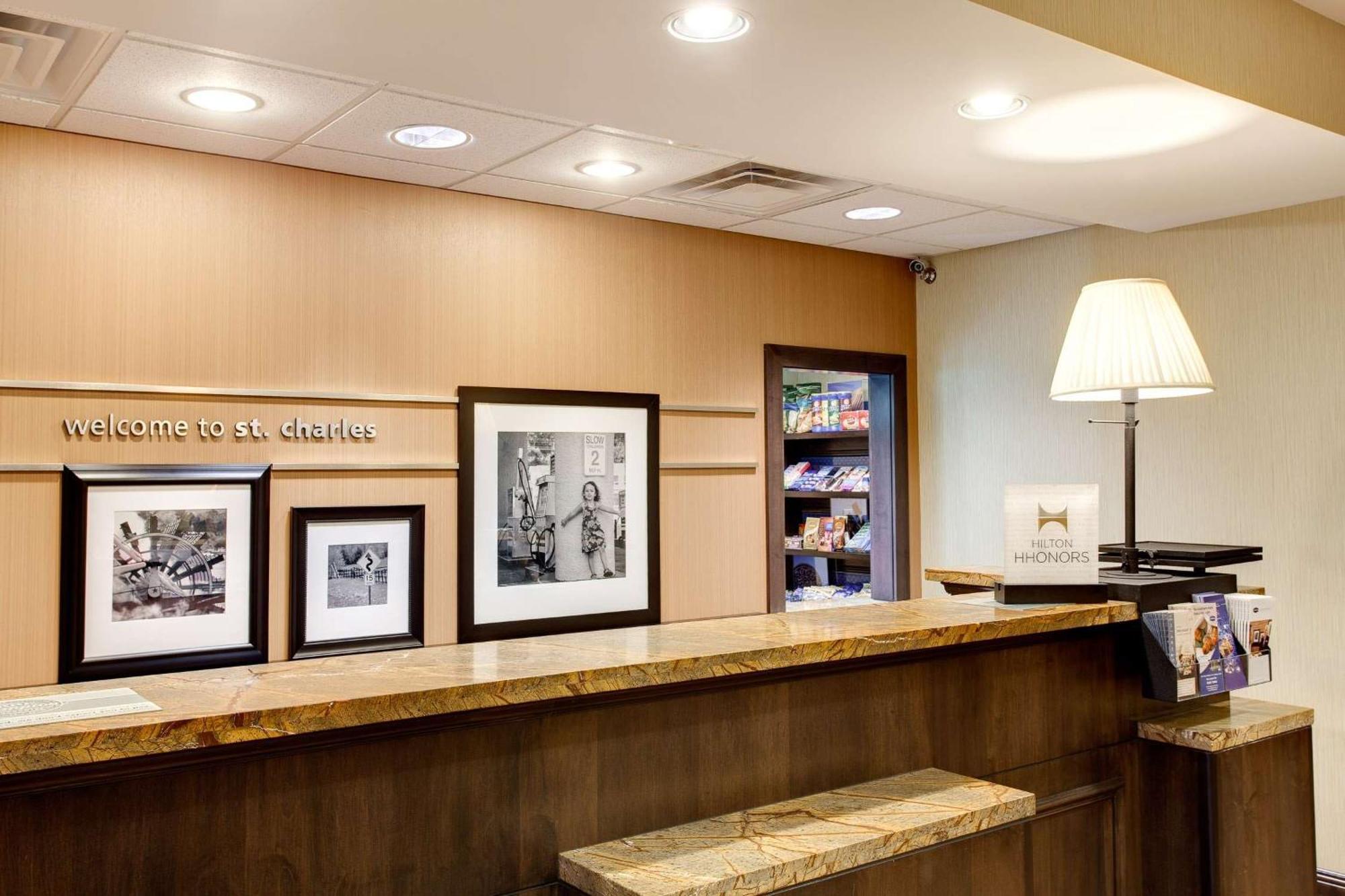 Hampton Inn & Suites Chicago/Saint Charles Zewnętrze zdjęcie